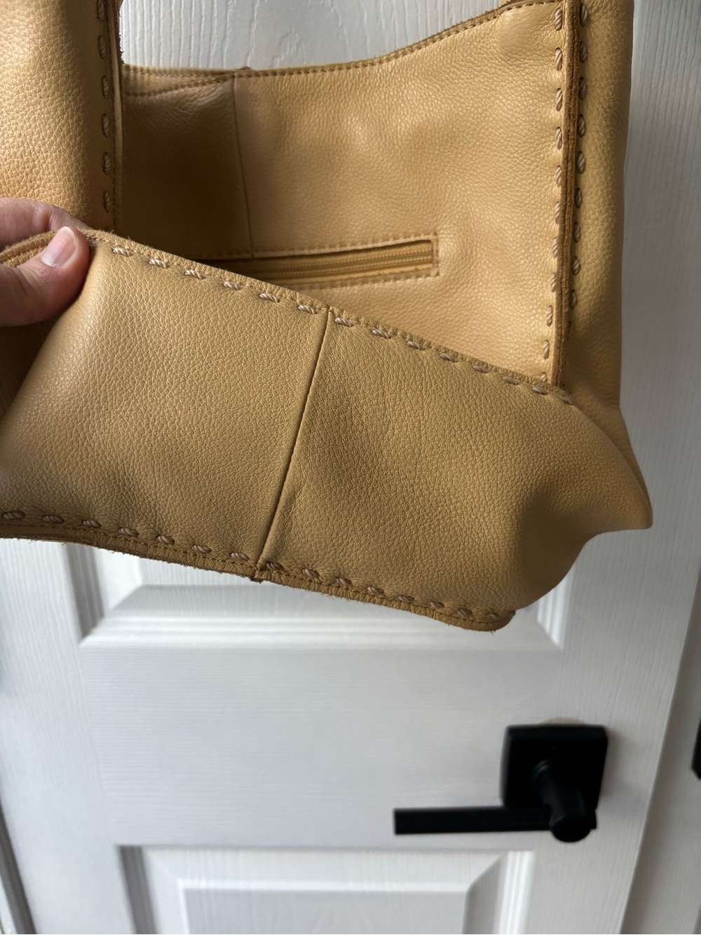 The Sak Los Feliz Slouchy Crossbody Bag Buttercup Adjustable Strap Soft Leather - Picture 7 of 11